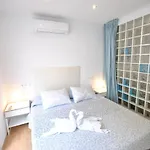 San Antonio - Beach, Pool And Terrace Τορρεμολίνος