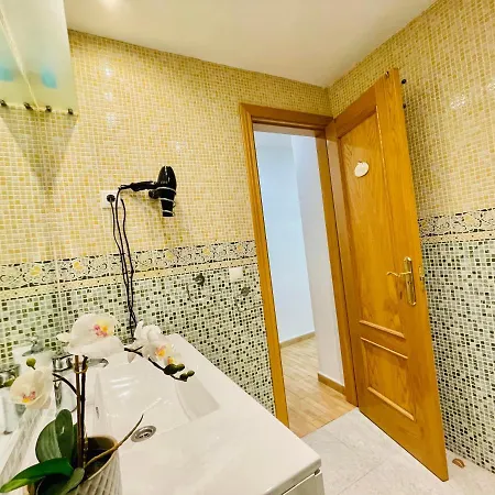 Torremolinos:appartement Avec Piscine Et Terrasse Appartement *