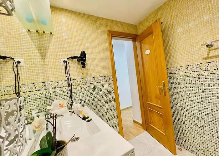 San Antonio - Beach, Pool And Terrace Lägenhet *