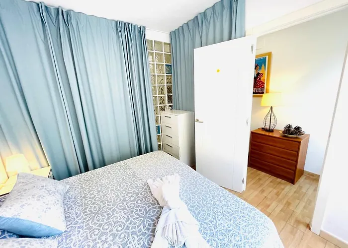 San Antonio - Beach, Pool And Terrace *