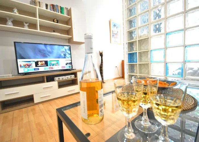 San Antonio - Beach, Pool And Terrace Apartamento