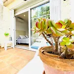شقة San Antonio - Beach, Pool And Terrace توريمولينوس